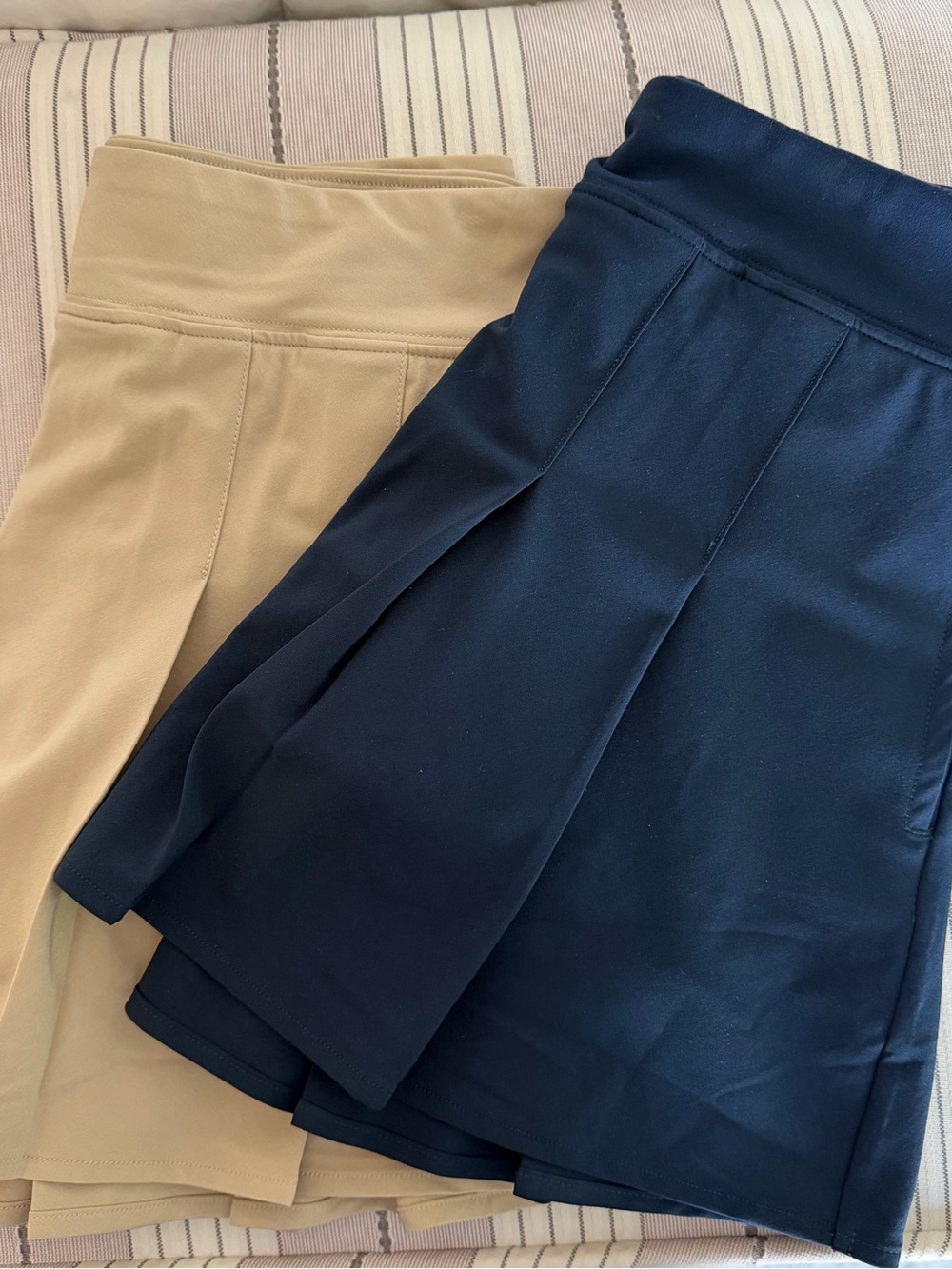 Abercrombie kids 9/10 girls uniform skort navy & khaki